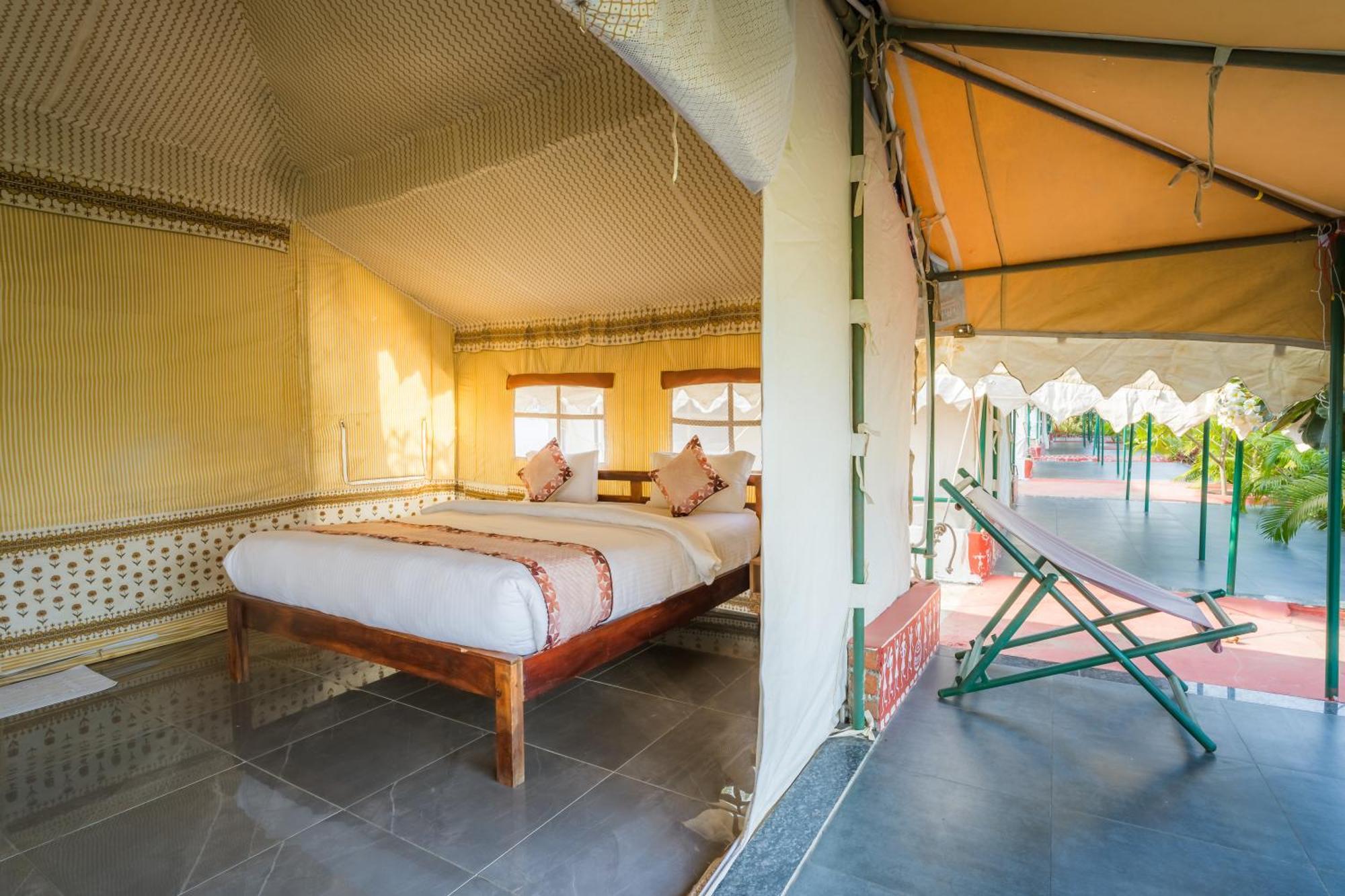 Riverview Tent Resort Kevadia エクステリア 写真